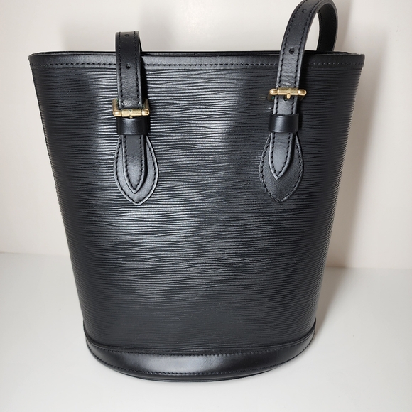Louis Vuitton Bucket PM Epi Leather. Barely used in excellent condition! - Picture 4 of 16